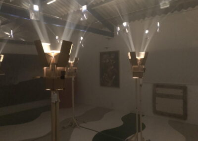 Exposición de la luz y el abismo